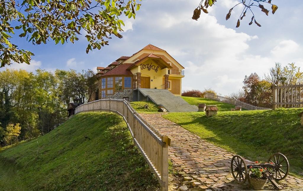 Guest House Kozjak Začretje Exterior foto